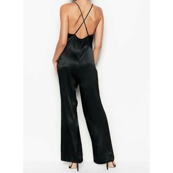 VICTORIA’S SECRET Wide Leg Floral Jacquard Deep V Cross Back Jumpsuit Black Sz S - Picture 4 of 12